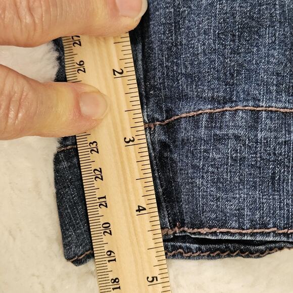 Faded Glory Women's Dark Stone Wash Denim Shorts Missing Pocket Button Size 12 - Picture 5 of 13